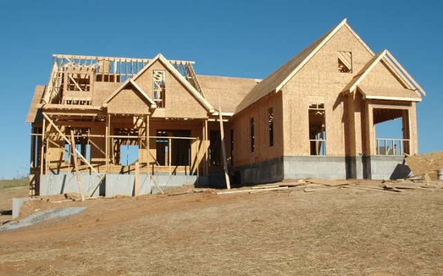 Imagen de una casa hecha en gran parte con wood frame
